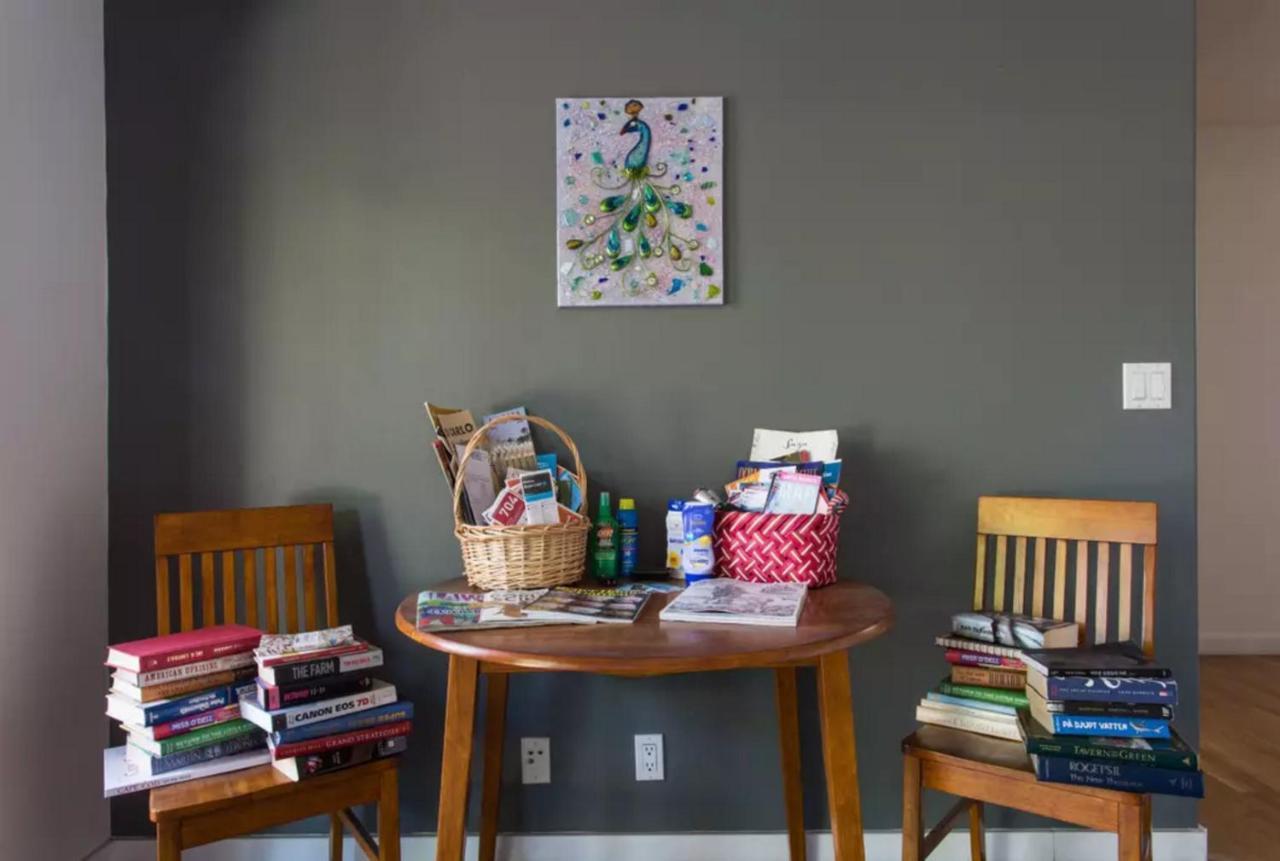 The Big Bungalow Bed & Breakfast Los Angeles